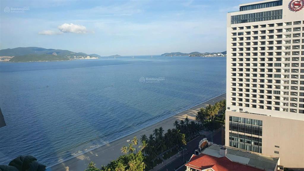 Penthouse trực biển dt 294m2 có 4pn3wc rộng rãi nội thất xịn đang chào bán 26 tỉ