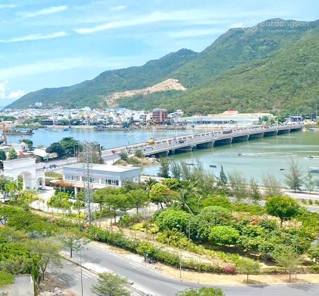 Ccu01 căn 3 pn ban công đông nam tầng cao giá bán 3,4 tỉ