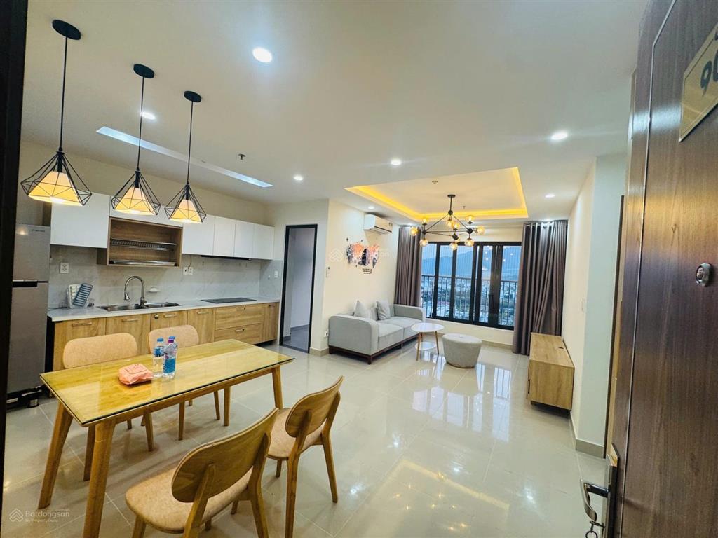 Bán căn ct4 vcn phước hải tầng trung căn hộ 76m2 trang bị nội thất xịn đang bán giá 3,5 tỉ