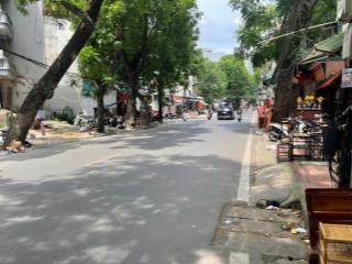 Bán nhà riêng tại mặt phố la thành