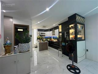Bán nhà 3 tầng thiết kế hiện đại. full nội thất. mặt tiền đường hòa phú 9