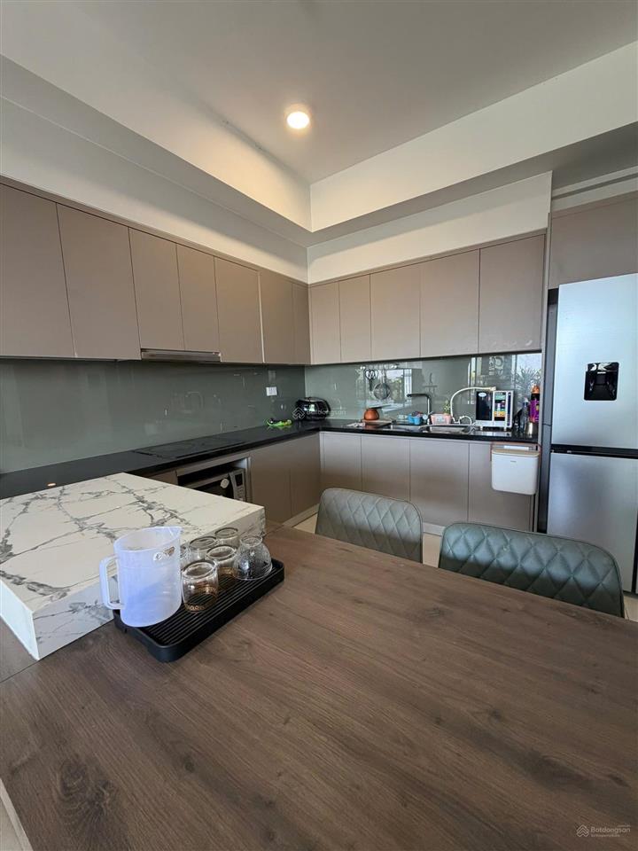 Cho thuê căn hộ west gate 113m2 full nội thất, view đẹp. call 0785 236 *** duy  an gia