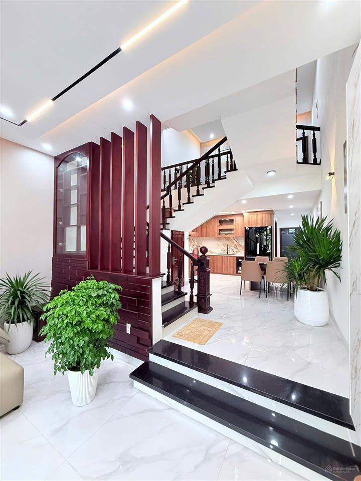 Nhà 3 tầng 58.6m2 ngang 4.3m  hxh thông lã xuân oai  nguyễn duy trinh  kd tốt  chỉ 4.65 tỷ
