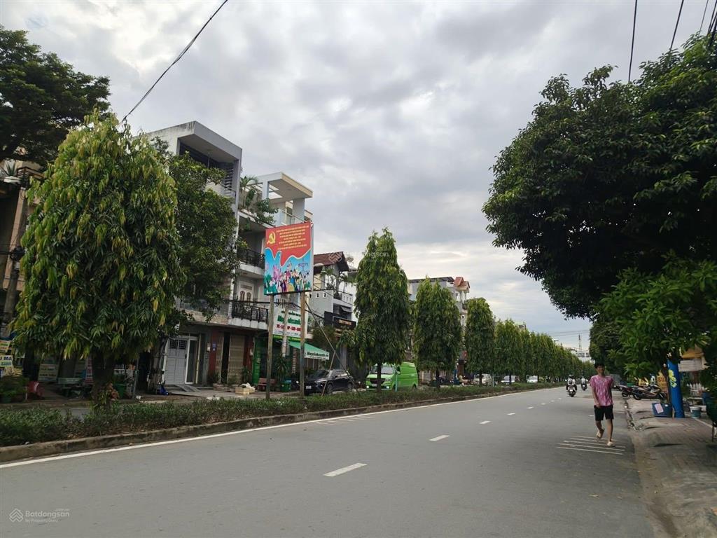 Thiện chí bán 110m²  mặt tiền kd đại lộ 3  phước bình  chỉ 9.5 tỷ