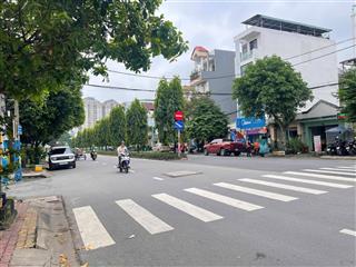 Thiện chí bán 110m2 mặt tiền kd đại lộ 3 phước bình chỉ 9.5 tỷ