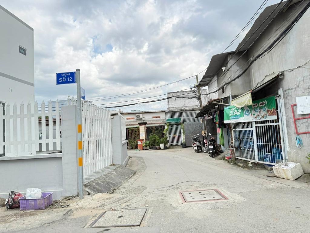 Hiếm! 74m2 đất full thổ cư tt quận 2 hxh thông  ngang 4.2m vuông a4 sát l.v.thinh chỉ 6.2 tỷ tl