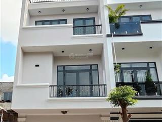 Một căn giá tốt đ. nguyễn phúc nguyên  q3 giá 4.390tỷ/79,6m2. ngay vòng xoay công trường dân chủ