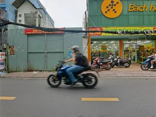 Tôi có lô đất 81m2 cần bán giá 3.2tỷ đường nguyễn trọng tuyểnphú nhuận. gần cđ kinh tế đối ngoại