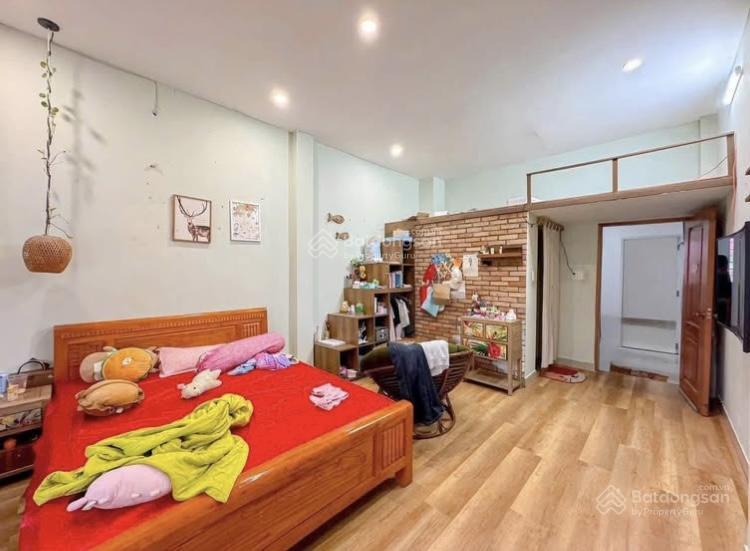 Giảm sâu bán nhà lê đại hành  q11 giá 3.080tỷ/69m2. gần chợ thiếc. cho thuê 19tr tháng