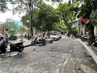 Nhà đẹp văn chương tôn đức thắng  đống đa dt 30 m2gần hồở ngay  giá chỉ 6.95 tỷ