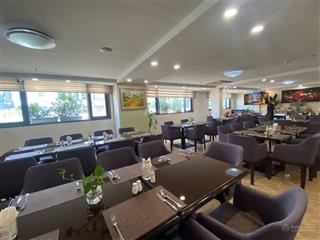 Bán khách sạn siêu vip tại nguyễn khánh toàn cầu giấy