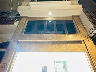 Hoàng quốc việt phân lô ô tô tránh oto nằm trong nhà  thang máy kính nhà 2 mặt ngõ  thiế