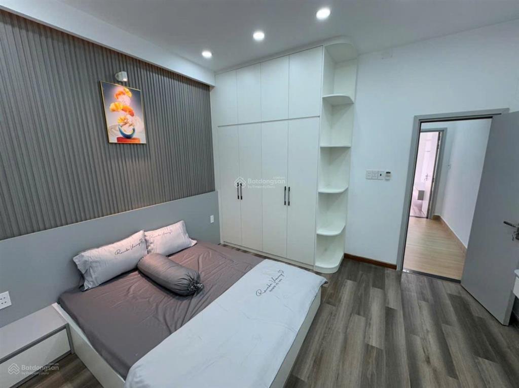 Chủ giảm 4,2 tỷ còn 8,3 tỷ  mtkd 4 tầng  70m2 ngay khu cityland đường số 9, p16, gv