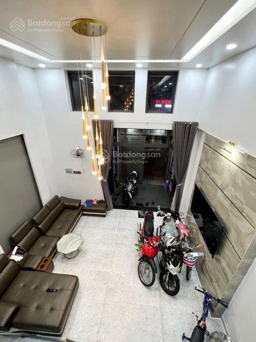 Chủ giảm 4,2 tỷ còn 8,3 tỷ  mtkd 4 tầng  70m2 ngay khu cityland đường số 9, p16, gv
