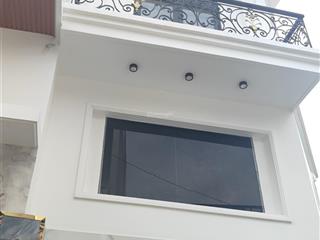 Lô góc 4 tầng  95m  chỉ 6x nguyễn ảnh thủ q12