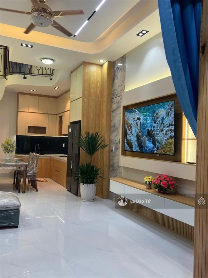 Bán nhà 3 tầng  full nội thất  vào ở ngay  kiệt gần tôn đức thắng