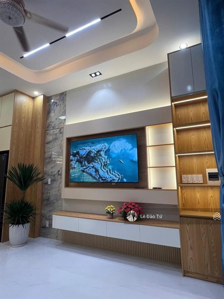 Bán nhà 3 tầng  full nội thất  vào ở ngay  kiệt gần tôn đức thắng