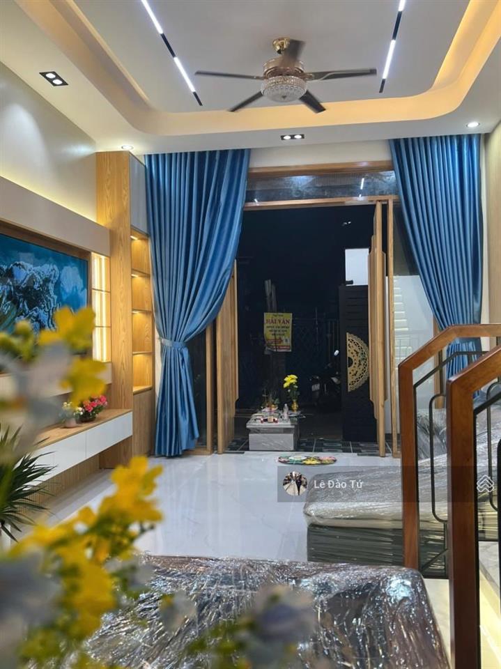 Bán nhà 3 tầng  full nội thất  vào ở ngay  kiệt gần tôn đức thắng