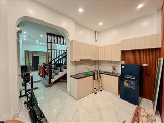 Tây hồ lộng gió  dốc tam đa nhà đẹp 43m2  5 tầng  tặng nội thất  gần ô tô  12,3 tỷ