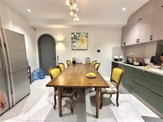 Nhà 3 tầng mới nội thát cao cấp đường hoàng hoa thám bình thạnh