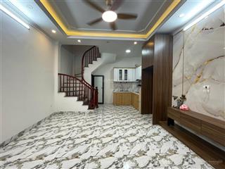 Nhà đẹpphân khúc hiếm nhỉnh 5 tỉ5t đẹp long lanhgần công viênhồ thạch bàngiá đầu tư3 bước oto