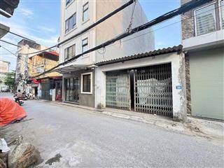 Hiếmnhà cấp 4 vẫn còn mới 53m tại gia lâmgần vin 1ngõ 3m oto đỗ cửamua ở hoặc đầu tư thắng