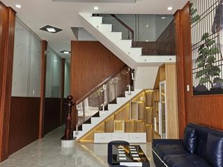 Bán nhà mới sổ riêng 2tỷ4 cách bình chánh 3km