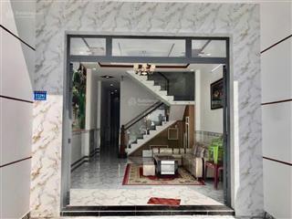 Bán nhà 900 triệu sổ sẵn liền kề tphcm