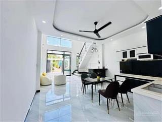 Còn 1 căn vị trí siêu đẹp mặt tiền lộ giới 9m