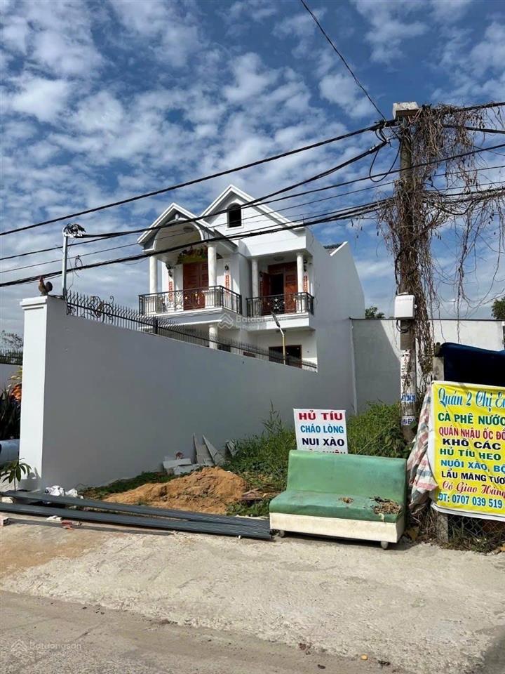 Ra nhanh lô đất 150m2 mt tỉnh lộ 826  bình chánh ( giáp long an) giá 21tr/m2, shr