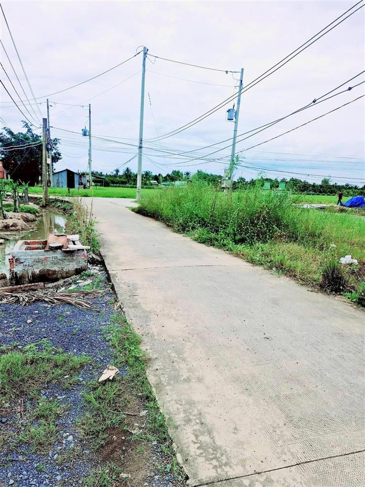 Bán đất 115m² full thổ cư  ấp 3 nhựt chánh, bến lức (cũ), 900 triệu  0931 778 ***