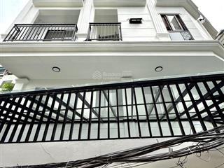 Máy in tiền hạng nặng  43 phòng doanh thu ~2.5tỷ/năm  pccc từng phòng  máy giặt từng phòng