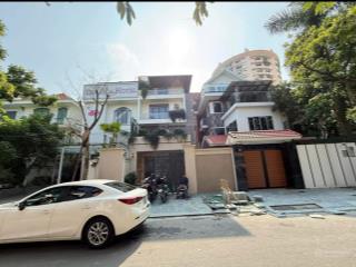 Biệt thự víp làng quốc tế thăng long  2 mặt ô tô  202m2  mt 8m