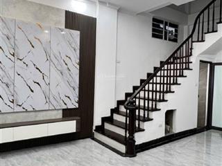 Nhà đẹp  gần phố  lô góc 2 mặt thoáng  nhà siêu đẹp, siêu thoáng, khách vào chốt ngay  tặng nt