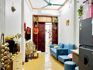 Bán nhà dân xây cầu diễn  38m2  5 tầng  giá 5,25 tỷ. gần đh công nghiệp, vài bước ra ngõ ô tô.