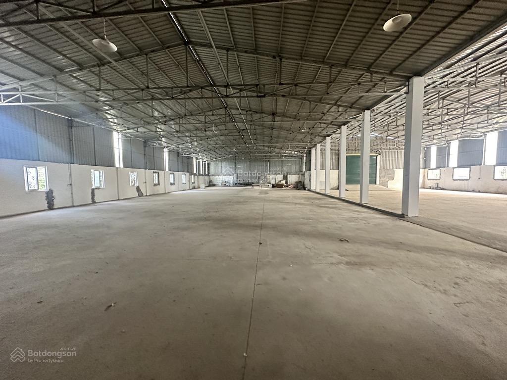 Bán đất tặng nhà xưởng nhà văn phòng diện tích rộng lô góc hình thửa nở hậu