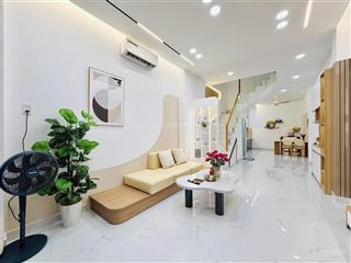 Bán nhà 3 lầu tại phan đăng lưu, phường 7, phú nhuận với giá chỉ 3tỷ950.