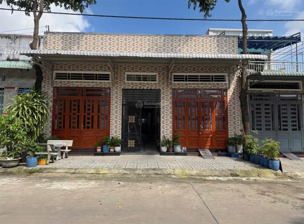 Dãy phòng trọ 12 phòng 2 kiot doanh thu 16tr/tháng tại phường thới hoà, bến cát giá 1 tỷ 050.