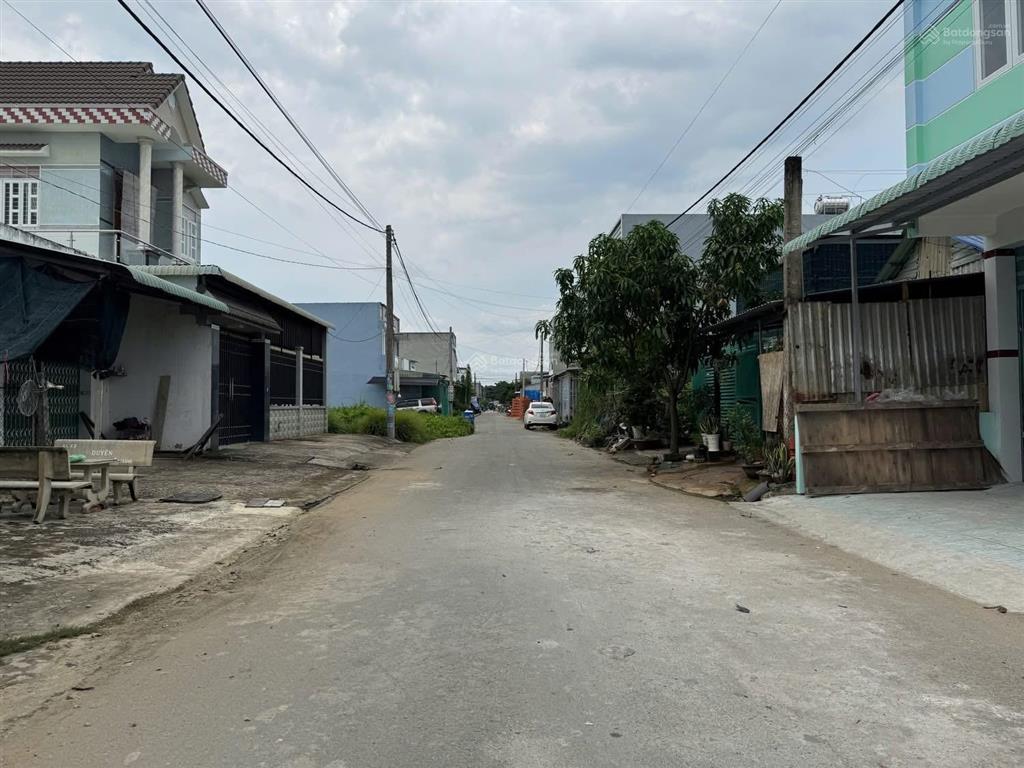 Lô đất 300m2 ngay mtđ đ. d13, lai uyên, bàu bàng liền kề kcn becamex bàu bàng (shr) giá 580tr.