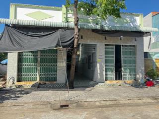 Sẵn dãy trọ 150m2 doanh thu 10tr/th tại phường mỹ phước, bến cát gần chợ mỹ phước 2 giá chỉ 950tr.