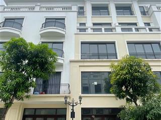 Bán cắt lỗ  vinhomes ocean park 2, 8,3 tỷ, 63m2 mt 4,5m2 gần trường học bv công viên trung tâm