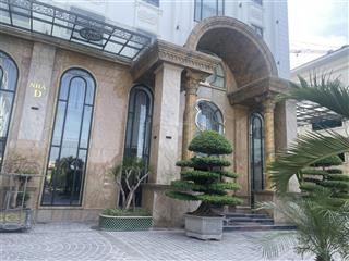 Bán toà building 10 tầng 100m vuông liễu giai ba đình 67,9 tỷ