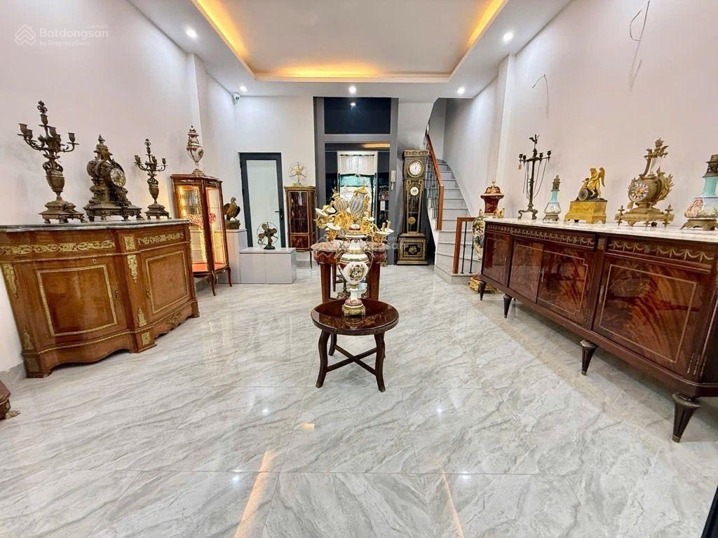 Liễu giai vạn phúc vạn bảo ba đình, ô tô đỗ 6t, 25 tỷ