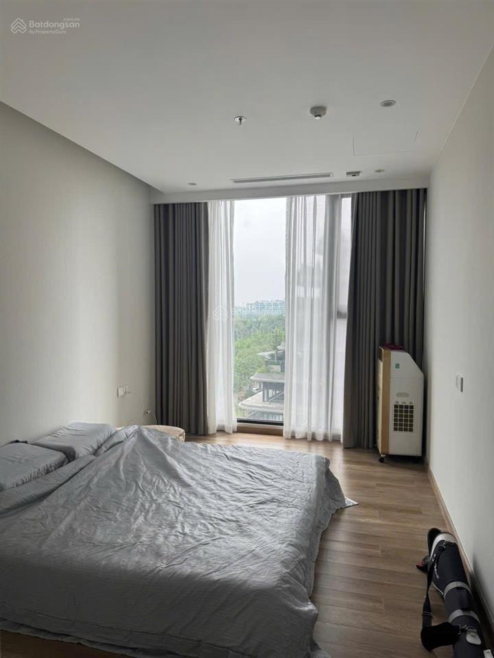 Bán căn hộ chung cư toà landmark toà cao cấp vip nhất ecopark, 73,5m2 view triệu đô
