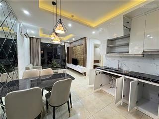 Chính chủ gửi cho thuê 2 ngủ, 2 vệ sinh đầy đủ đồ tòa c3 vinhome d'capitale, nhà đẹp thoáng đãng