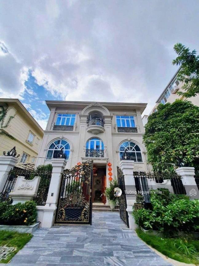 Bán biệt thự 7d phùng khắc khoan, p. đakao, q1|241.1m2|6pn|garage 4 oto|tường villa 0934 161 ***