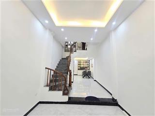 Bán nhà 5 tầng, diện tích 38m2, giá 5,1 tỷ, ngõ ô tô tam hiệp, thanh trì, hà nội