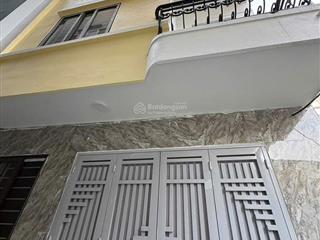 Bán nhà 40m2, 5 tầng, giá 4,8 tỷ vĩnh ninh, thanh trì, hà nội