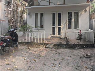 Bán 150m2 đất đặng thai mai, tây hồ  mặt tiền lớn, ngõ ô tô to, giá đầu tư