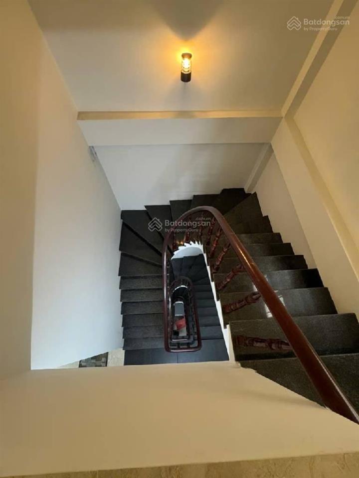 Bán nhà mặt tiền phân lô cao lỗ, 4 tầng sân thượng 4pn phường 4 quận 8, khu vip parc mall